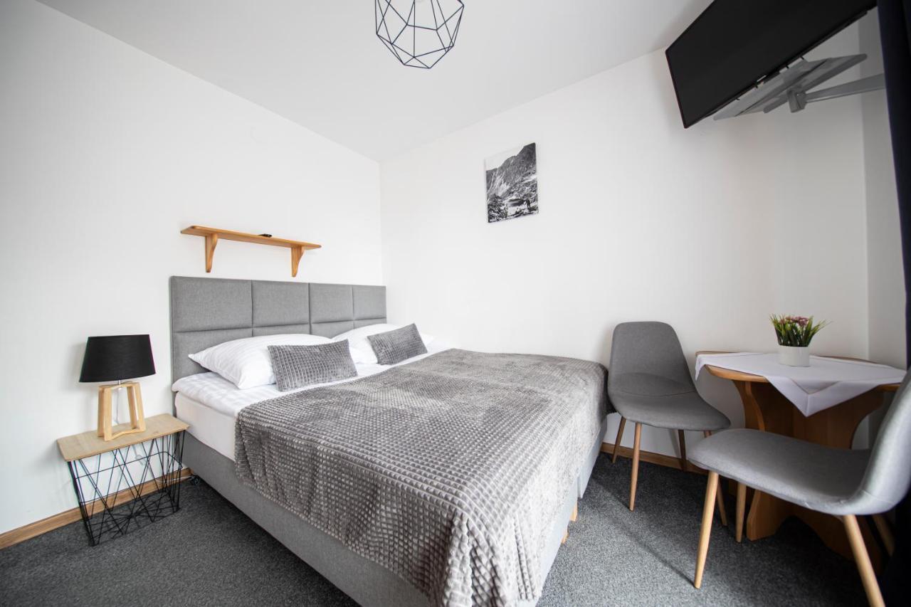 Tatrzanskie Spanie Pokoje Goscinne Poronin Zimmer foto